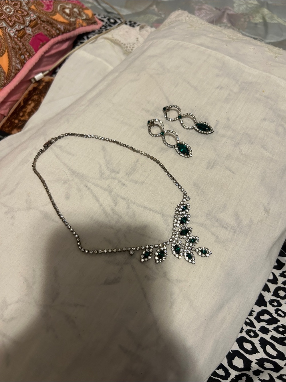 Emerald vintage Teardrop Crystal Necklace fashion and Earring Set